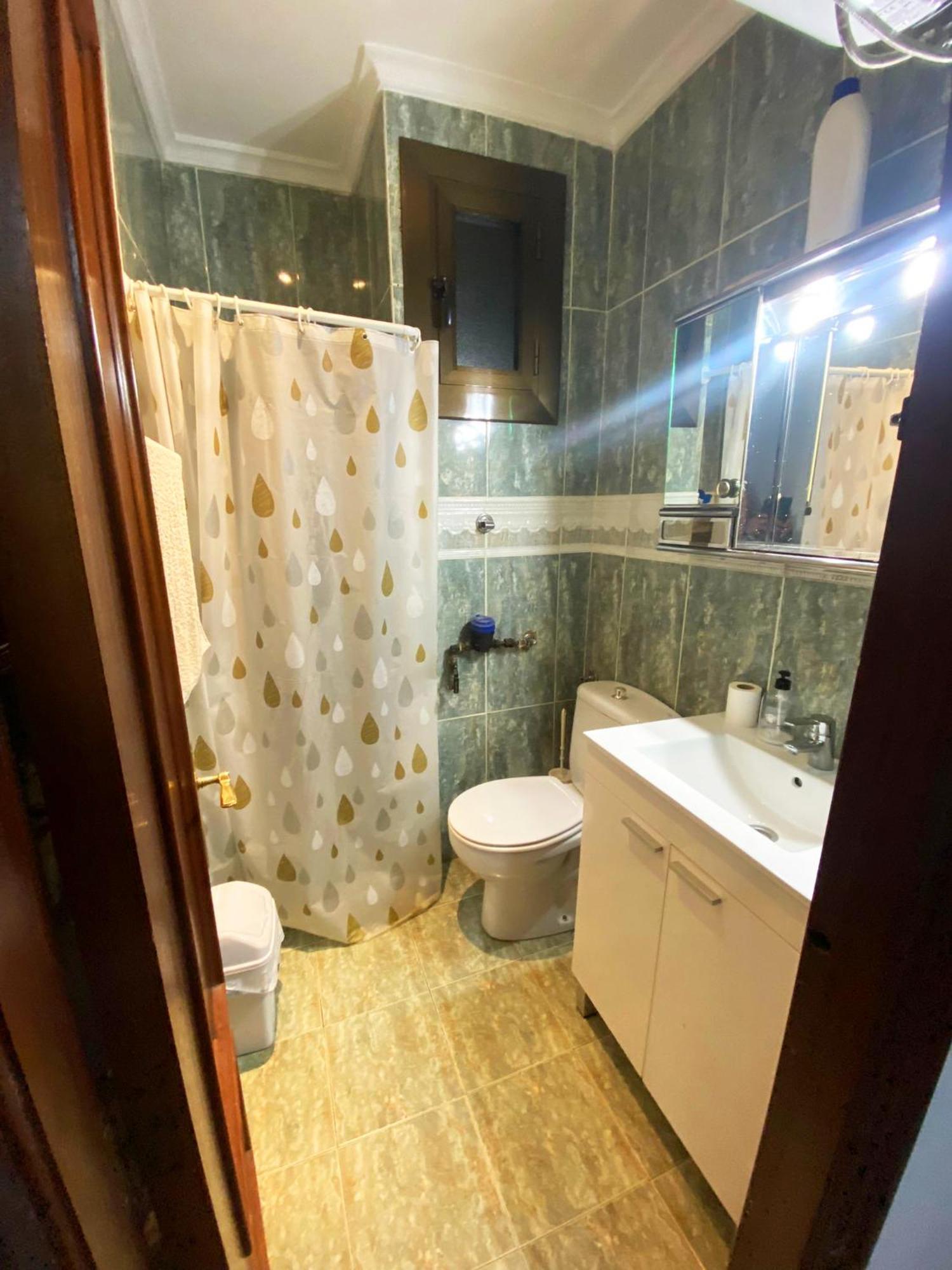 Valencia Well Located Shared Apartment Luaran gambar