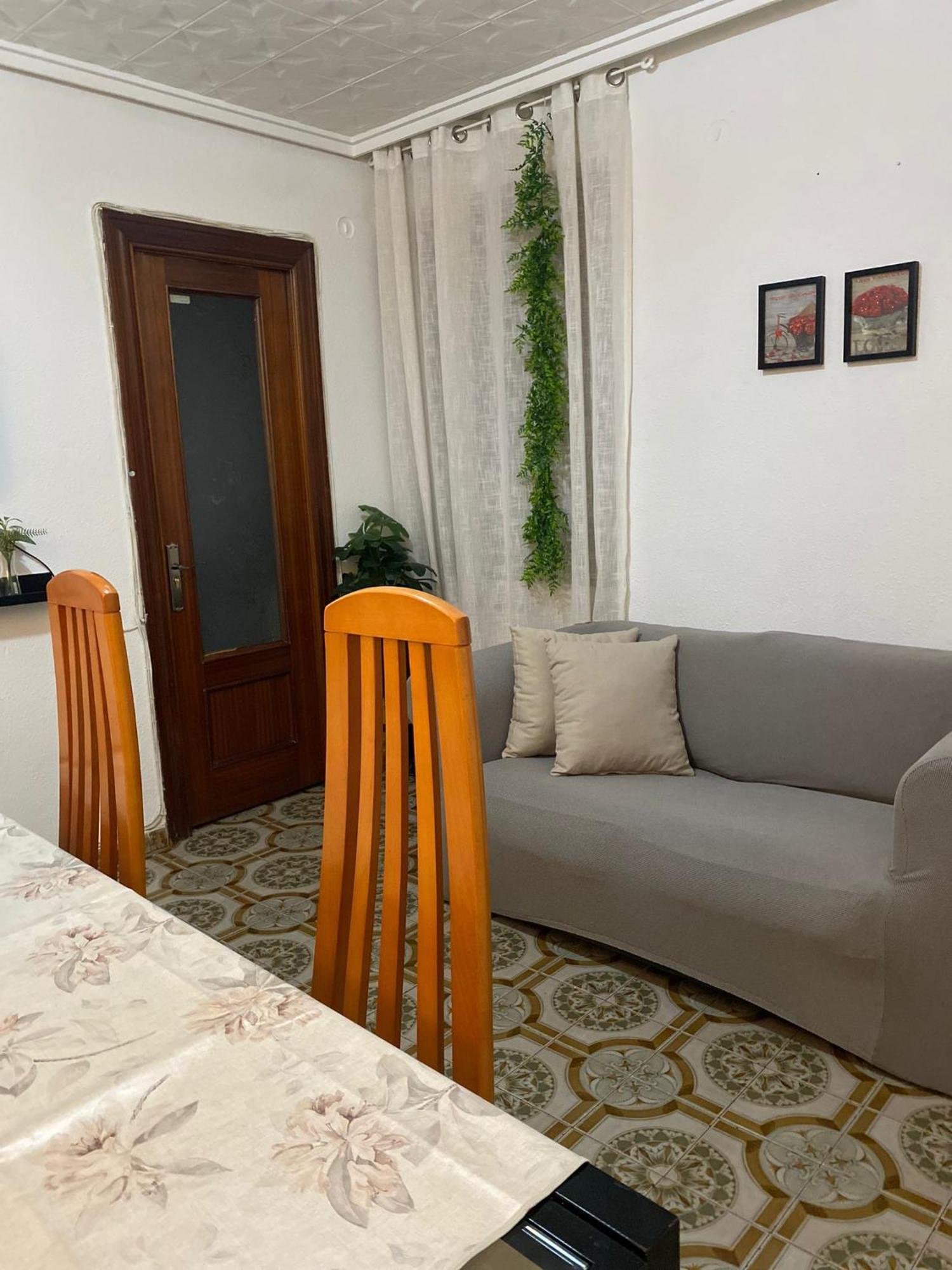Valencia Well Located Shared Apartment Luaran gambar